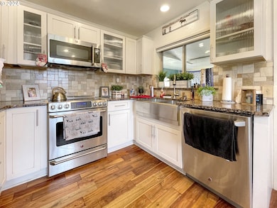 17676 Gardner Ridge Rd, Brookings, OR 97415 - photo 7