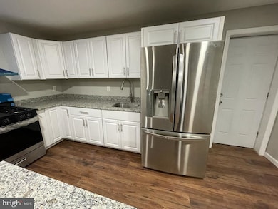 900 N 6th St, Camden, NJ 08102 - photo 6