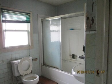 1503 E Fairview Ave, Johnson City, TN 37601 - photo 5