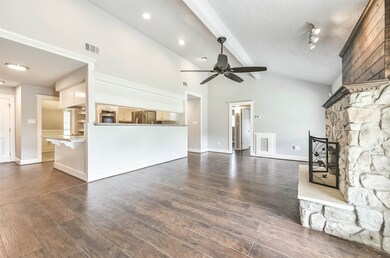 506 W Castle Harbour Dr, Friendswood, TX 77546 - photo 6