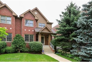 131 N Larch Ave unit 2B, Elmhurst, IL 60126 - photo 2