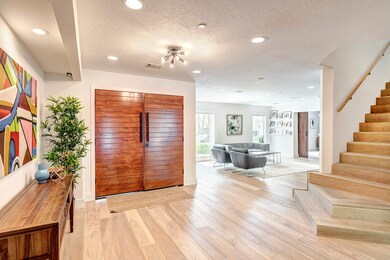 15 Warrenton Dr, Houston, TX 77024 - photo 2