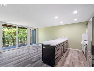 100 Kerr Pkwy unit 54, Lake Oswego, OR 97035 - photo 3