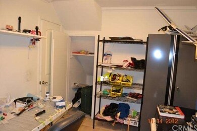 extra room with closet that can be converted into 