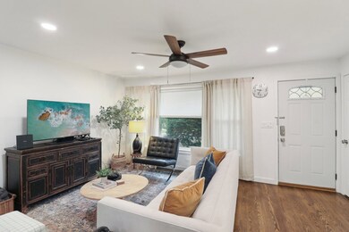 unlisted-address, Chicago, IL 60618 - photo 3