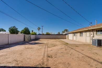 Juarez St-45