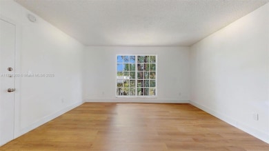 10772 N Kendall Dr unit G6, Miami, FL 33176 - photo 6