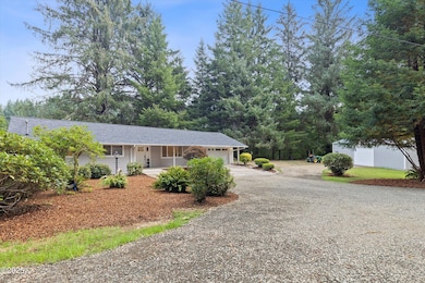 889 Olalla Rd, Toledo, OR 97391 - photo 3