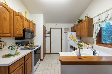 638 W 94th Ct, Crown Point, IN 46307 - photo 6