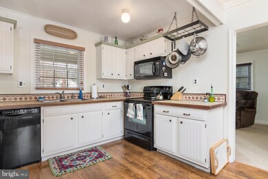 13409 Youngwood Turn, Bowie, MD 20715 - photo 2