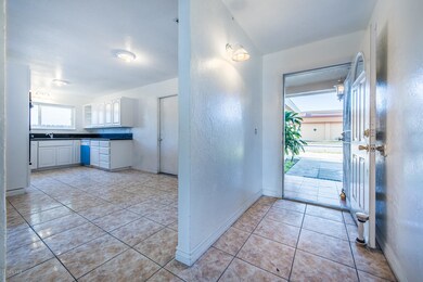 2050 Curran Oxnard CA 93033 (5 of 22)