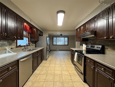 3022 Hudson Rd, Erie, PA 16508 - photo 6