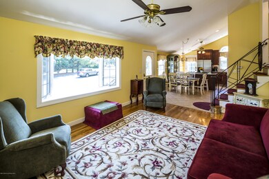 08_Living Room-6