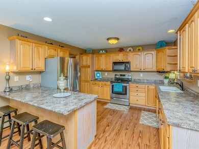 1650 Hillcrest Ct, Marion, IA 52302 - photo 5