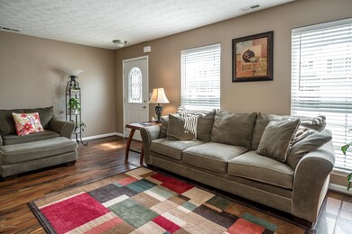 6803 Arbor Creek Dr unit 30, Louisville, KY 40228 - photo 3