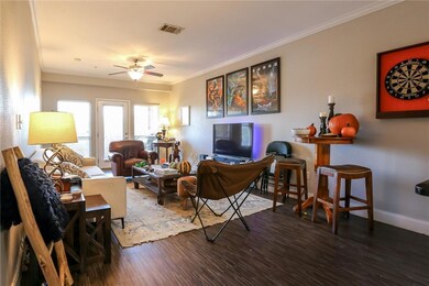 910 W 25th St unit 204, Austin, TX 78705 - photo 2