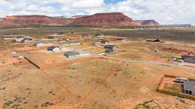27 Crimson Estates unit 27, Kanab, UT 84741 - photo 2