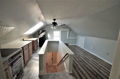 2 Lawrence Rd unit 2C, Derry, NH 03038 - photo 4