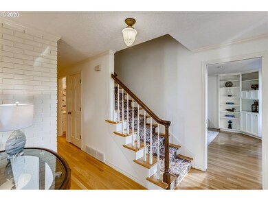 2145 Summit Dr, Lake Oswego, OR 97034 - photo 4