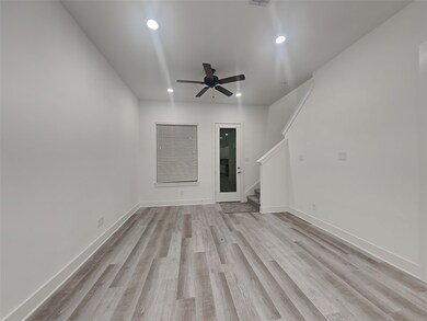 223 Oriole St, Houston, TX 77018 - photo 3