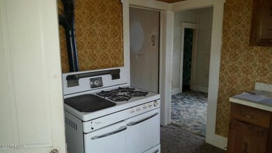 205 3rd St, Milford, PA 18337 - photo 3