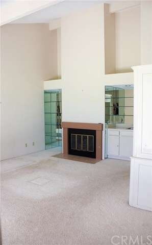 Large Living Room with built in wetbar and firepla