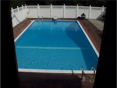 Swimming Pool/Hot Tub/Sauna.