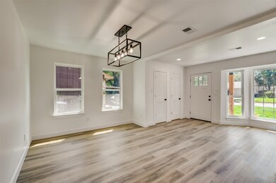 315 Cypress St, Alvin, TX 77511 - photo 7