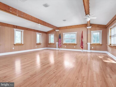 225 S Main St, Edinburg, VA 22824 - photo 5