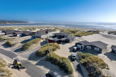 118 NW Oceania Dr, Waldport, OR 97394 - photo 4