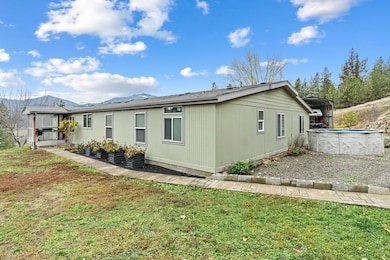 589 Highland Loop Rd, Kettle Falls, WA 99141 - photo 6