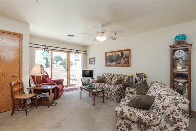 4305 Autumn Ridge Rd unit 217, Cedar Falls, IA 50613 - photo 3