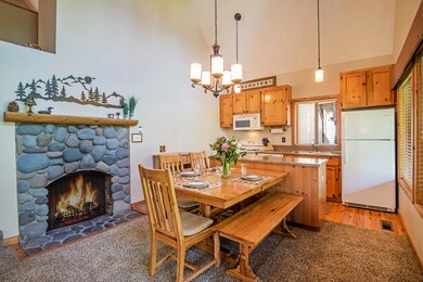 Circle 4 Cabin Rd 11 Sunriver-print-006-