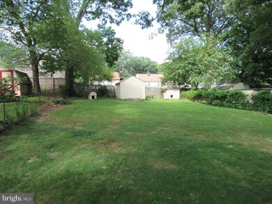 7720 Emerson Rd, Hyattsville, MD 20784 - photo 2