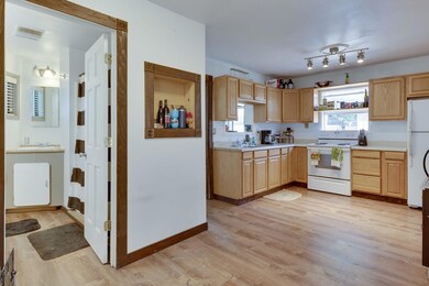 234 SW 4th St