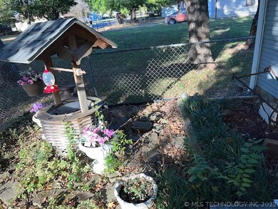 1311 W 6th St, Okmulgee, OK 74447 - photo 5