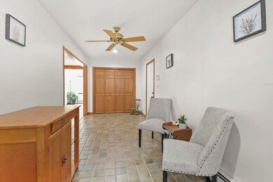 22 Edgemere Blvd unit 24, Shrewsbury, MA 01545 - photo 3