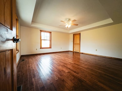 162 Yellow Springs Rd, Elizabethtown, IL 62931 - photo 5