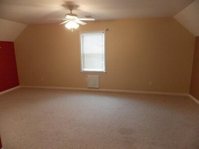 811 Isaac Shelby Cir E, Frankfort, KY 40601 - photo 6