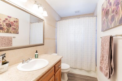 104 N Elm-7