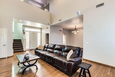 Living room to entry
