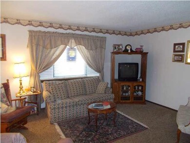 Spacious living room