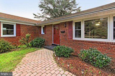 3461 Washington Dr, Falls Church, VA 22041 - photo 3