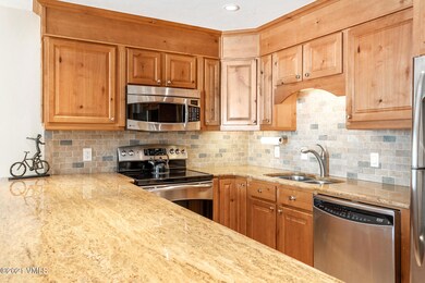 Vail Racquet Club 15#7 MLS-13