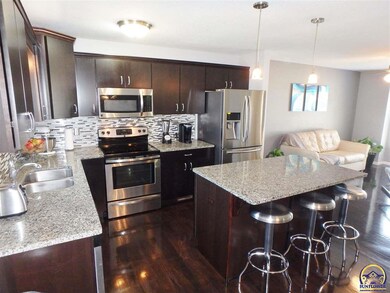 1712 SW Valley View Dr, Topeka, KS 66615 - photo 7