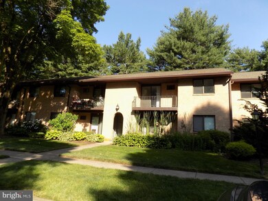 612 N Shady Retreat Rd unit 78, Doylestown, PA 18901 - photo 2