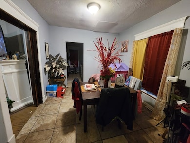 646 E 8th St, Erie, PA 16503 - photo 2