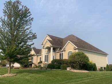 2109 Eaglebrooke Pkwy, Celina, OH 45822 - photo 2