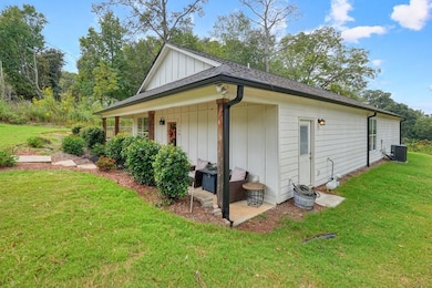 120 E Killian St, Canton, GA 30114 - photo 5