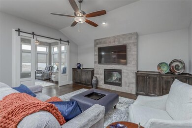 13720 Quigley St, Overland Park, KS 66221 - photo 3